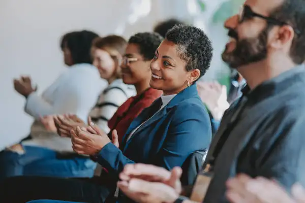 Transforme sua Equipe com Palestras Motivacionais Eficazes